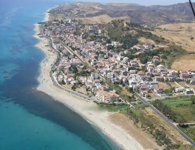 Villa plurifamiliare via Zelante 11, Brancaleone Marina, Brancaleone - foto 2