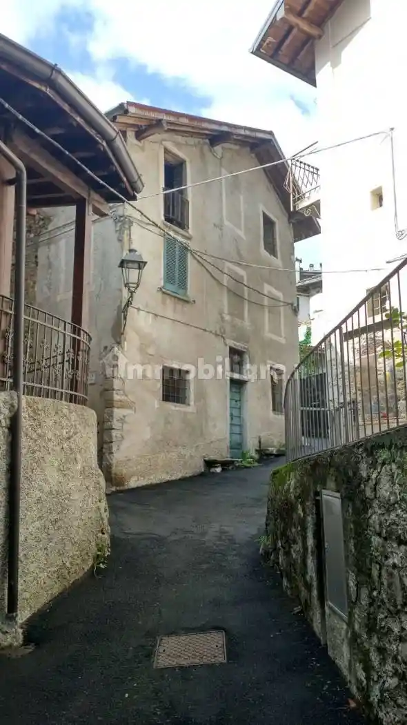 Casa indipendente in vendita a Cerano d'Intelvi