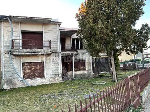 Casa indipendente in vendita a Pianezze