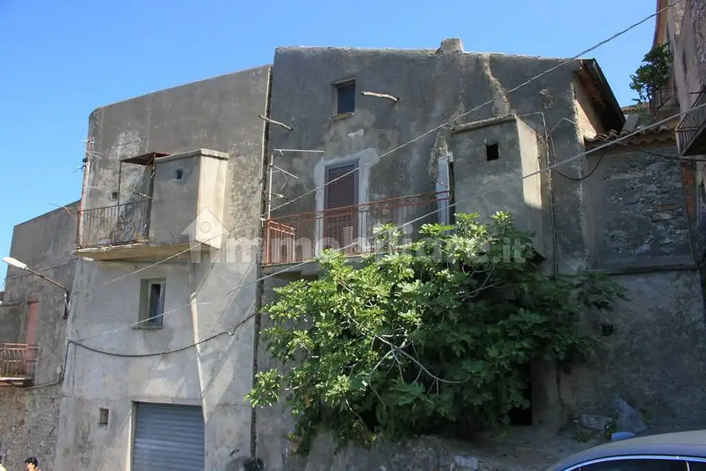 Palazzo - Edificio in vendita a Grisolia