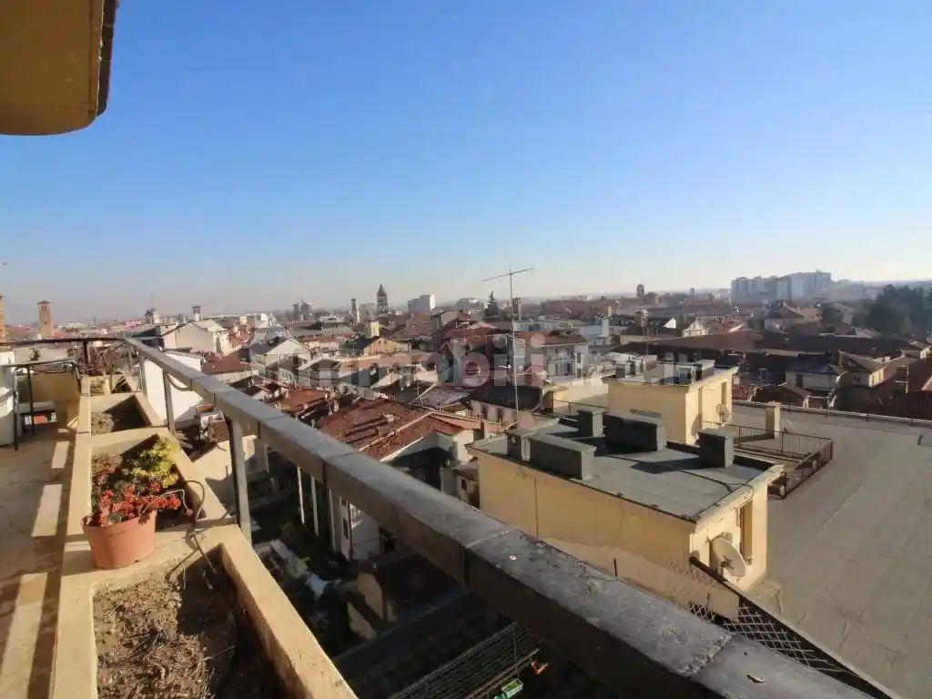 Appartamento in vendita a Vercelli
