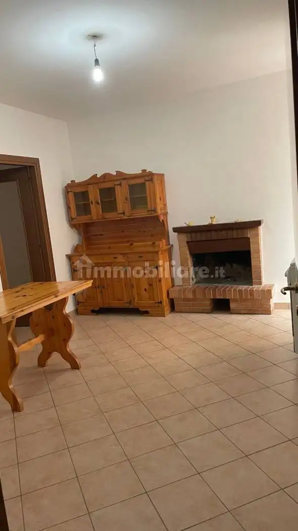 Quadrilocale via Fiorenzuola 6, Centro, Caldarola - foto 3