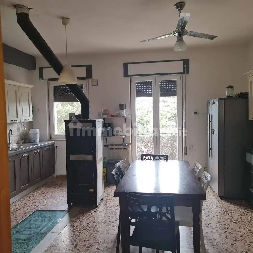 Quadrilocale via della Madonna 5, Centro, Altino - foto 3