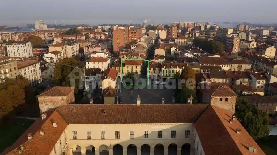 Appartamento in affitto a Melegnano