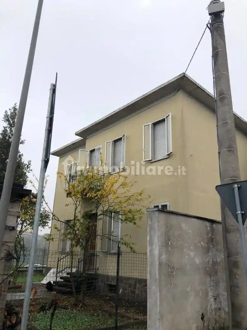 Villa in vendita a Mantova