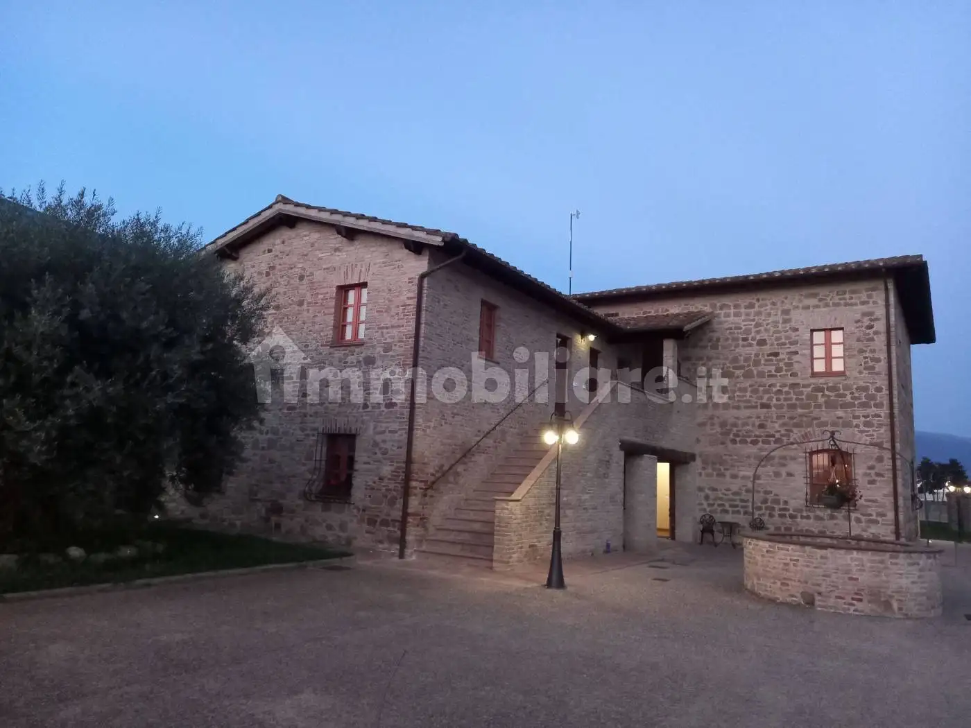 Appartamento in affitto a Assisi