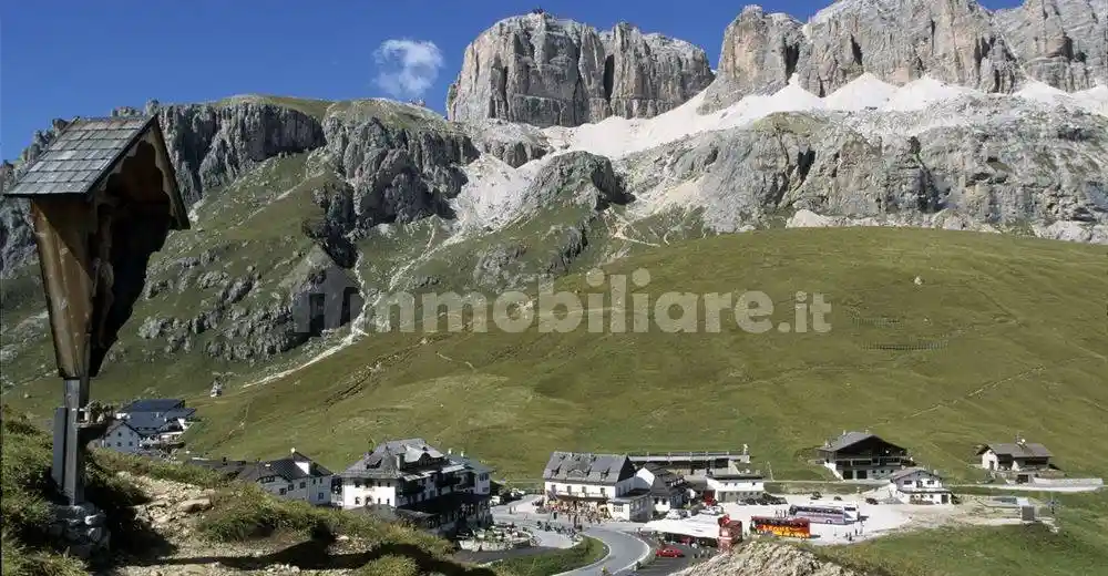 Palazzo - Edificio in vendita a Canazei