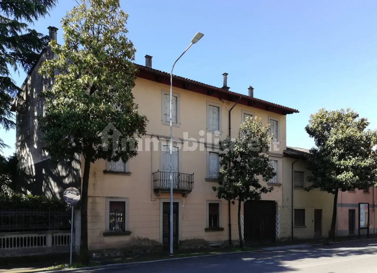 Palazzo - Edificio in vendita a Udine