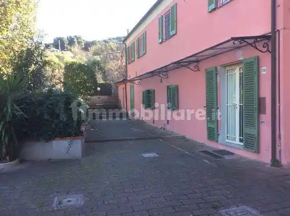 Appartamento in vendita a Livorno