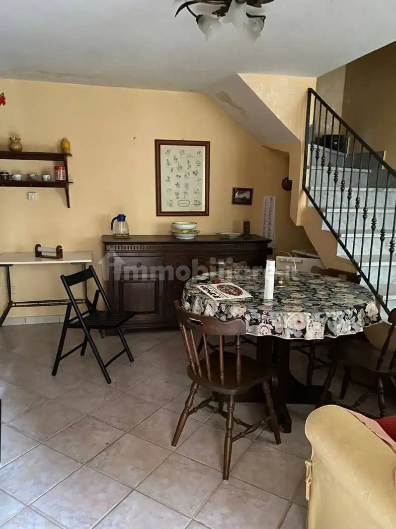 Appartamento in vendita a Vico nel Lazio