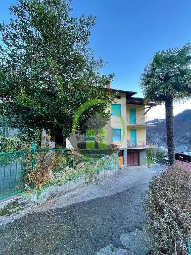 Appartamento in vendita a Oneta