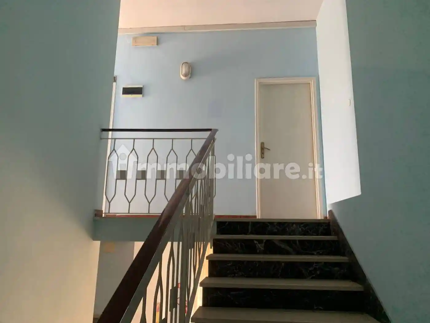 Palazzo - Edificio in vendita a Riccione