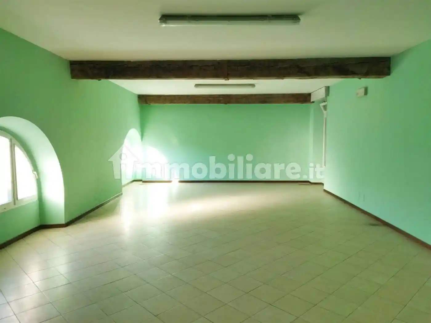 Palazzo - Edificio in affitto a Brescia