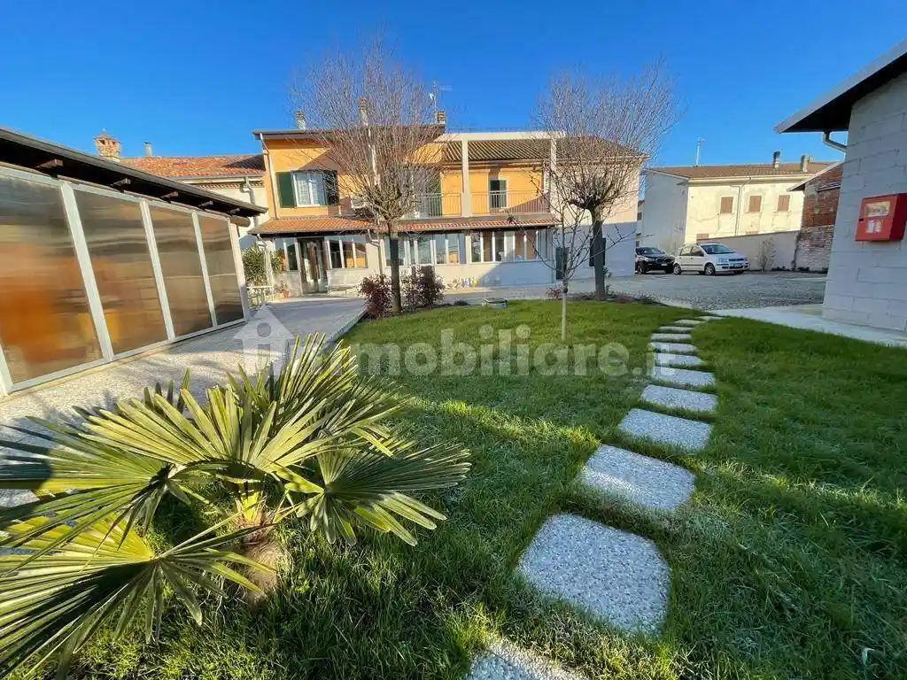 Casa indipendente in vendita a Alessandria