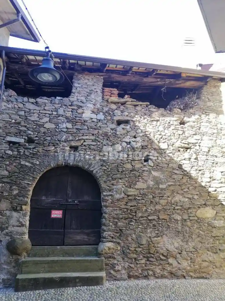 Rustico - Casale in vendita a Cedegolo
