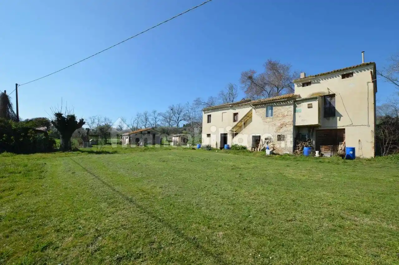 Rustico - Casale in vendita a Monsano