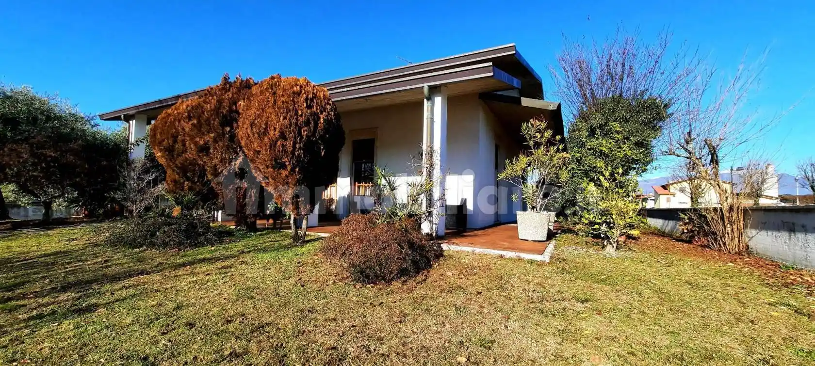 Villa in vendita a Rosà