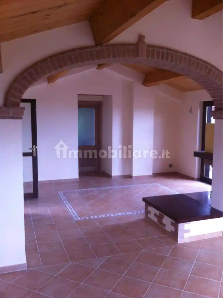 Appartamento in vendita a Paciano