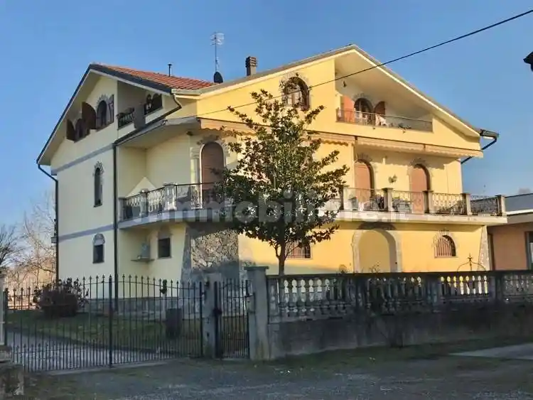 Villa in vendita a Incisa Scapaccino