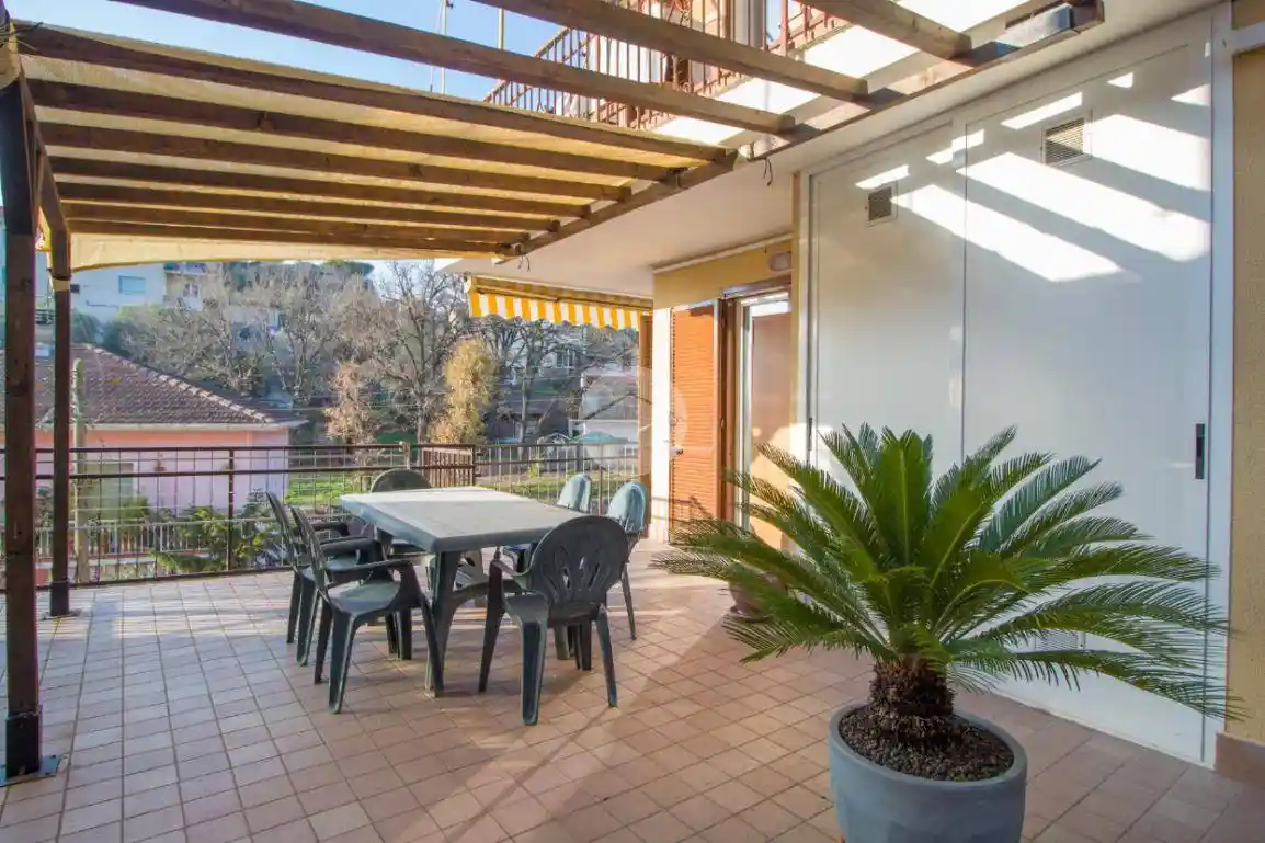 Appartamento in vendita a Imperia