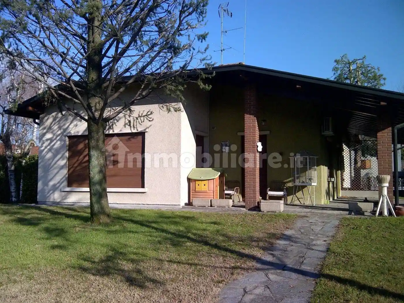 Villa in vendita a Dairago