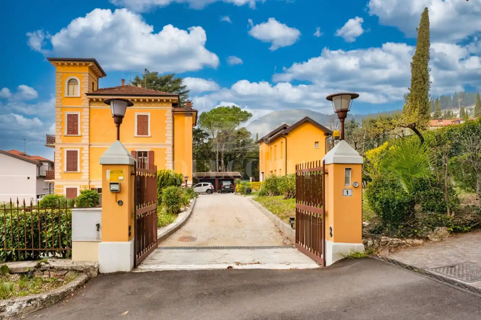 Villa in vendita a Gardone Riviera