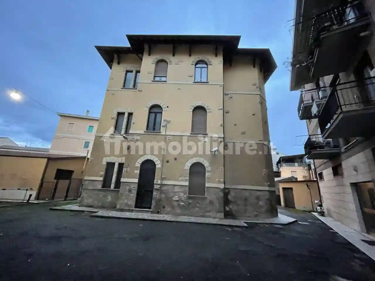 Palazzo - Edificio - foto 5