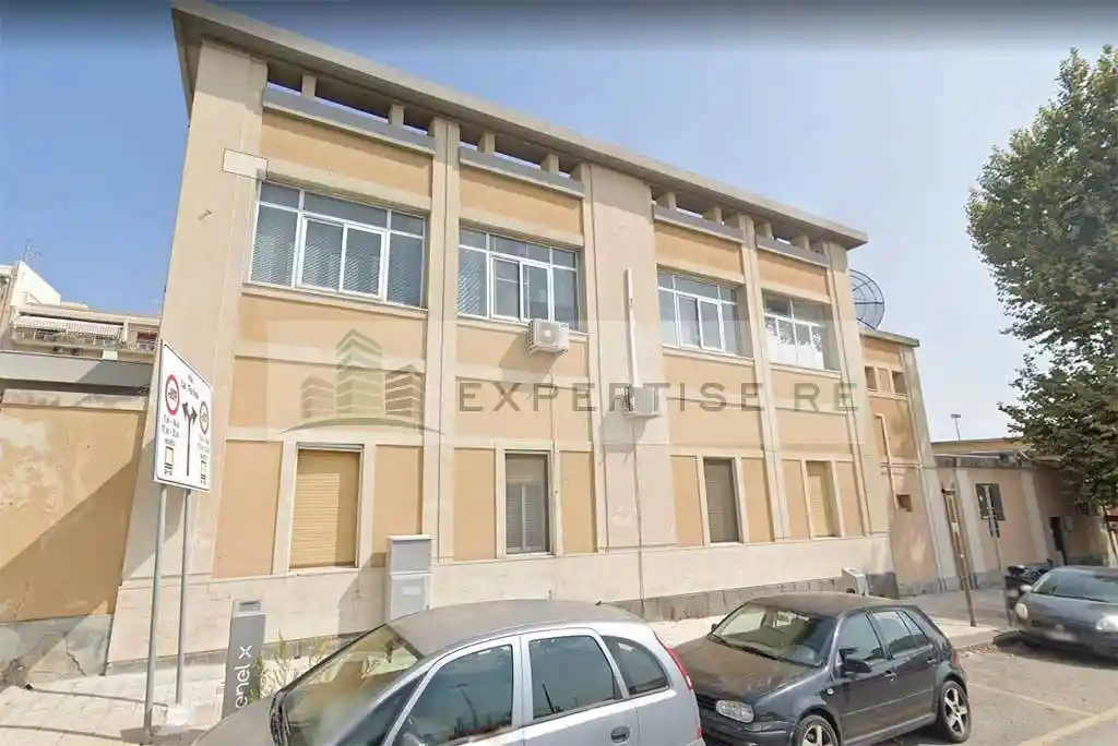 Palazzo - Edificio in vendita a Messina