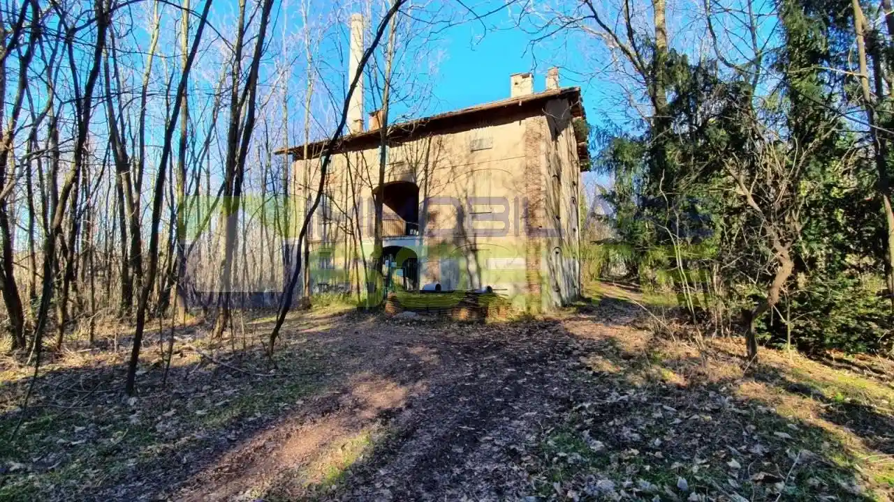 Rustico - Casale in vendita a Lonate Ceppino