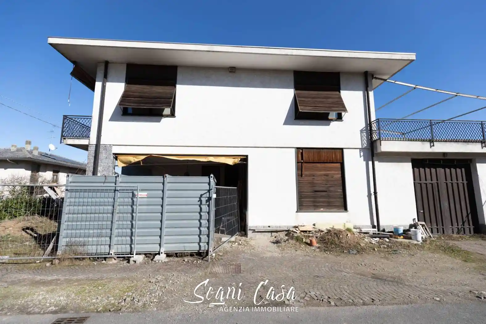 Villa in vendita a Oleggio