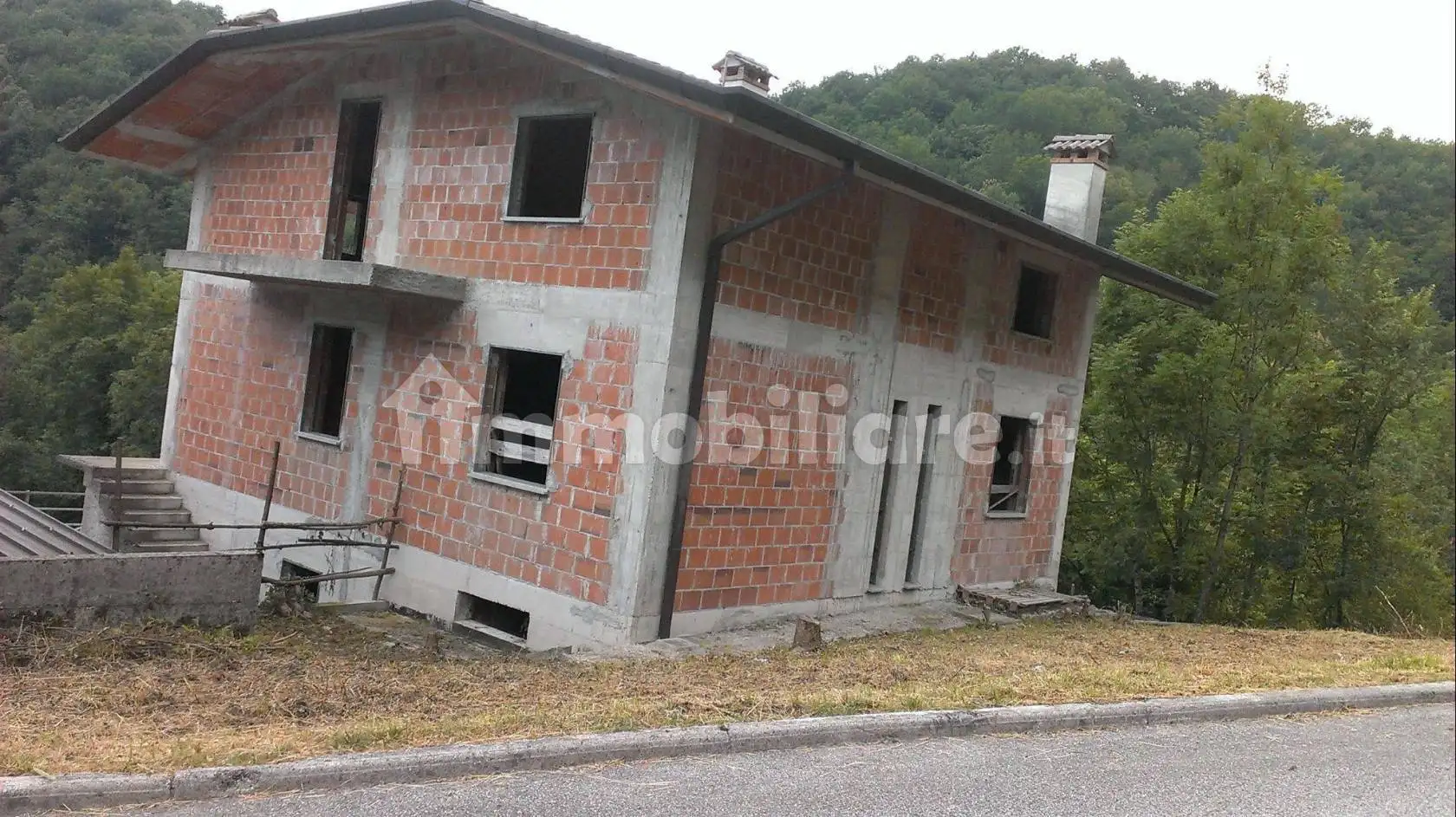 Villa in vendita a Lusevera