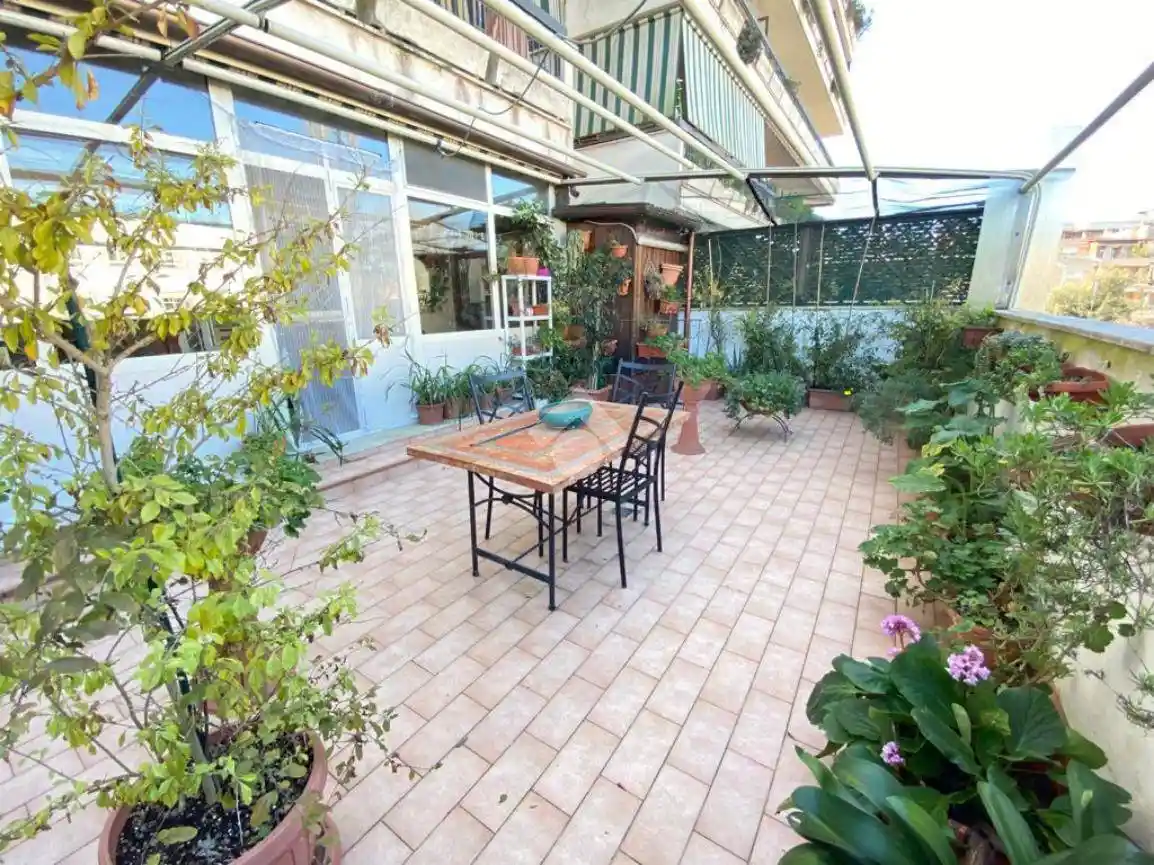 Appartamento in vendita a Roma