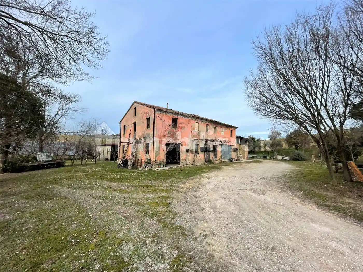 Rustico - Casale in vendita a Trecastelli