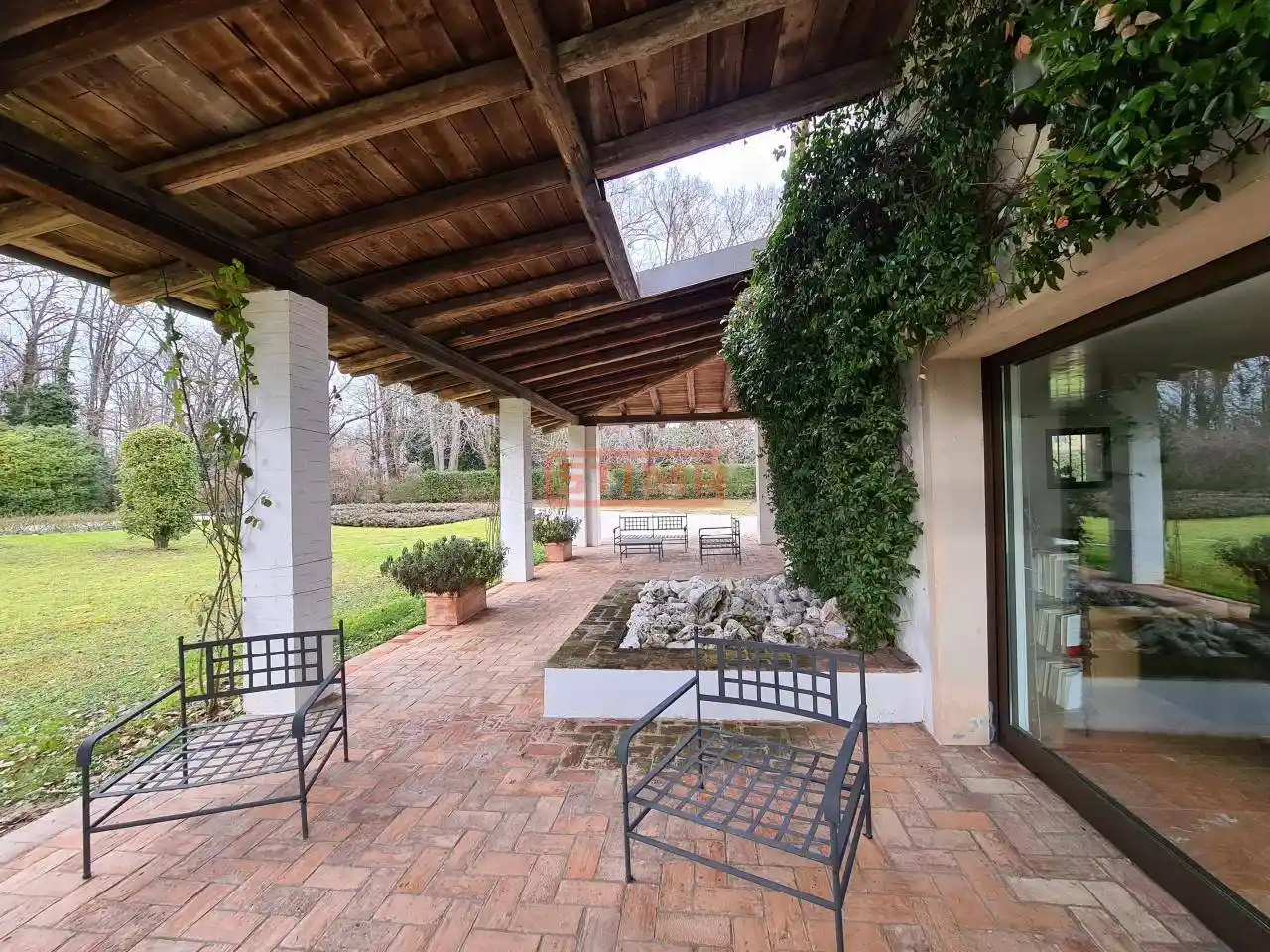 Villa in vendita a Casier