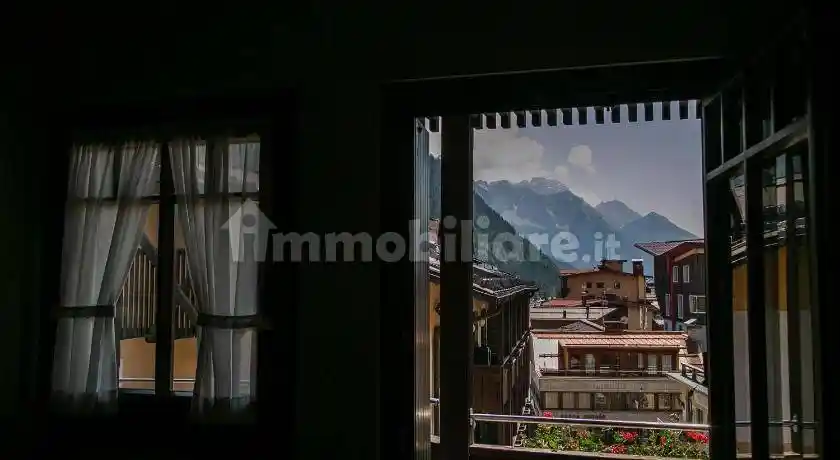 Trilocale via Torre Vanga 16, Semicentro, Trento - foto 2