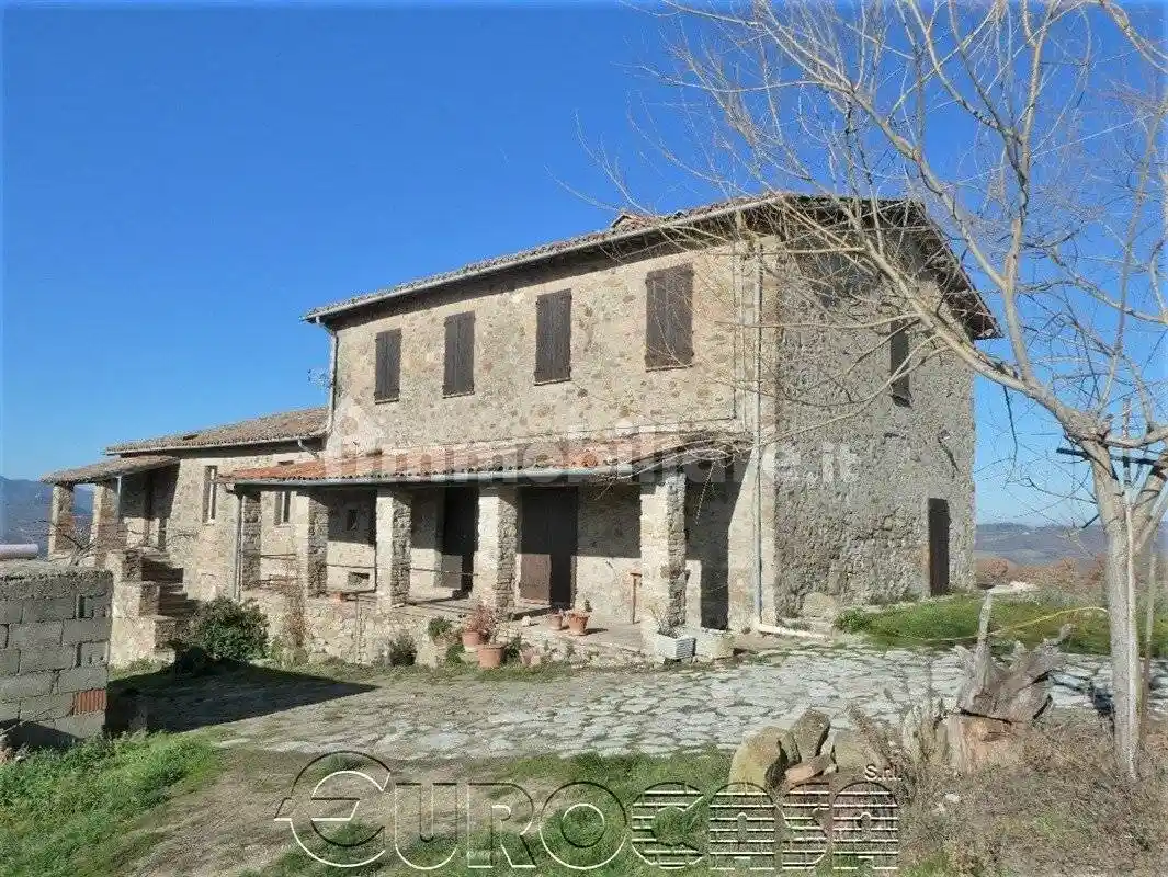 Rustico - Casale in vendita a Umbertide