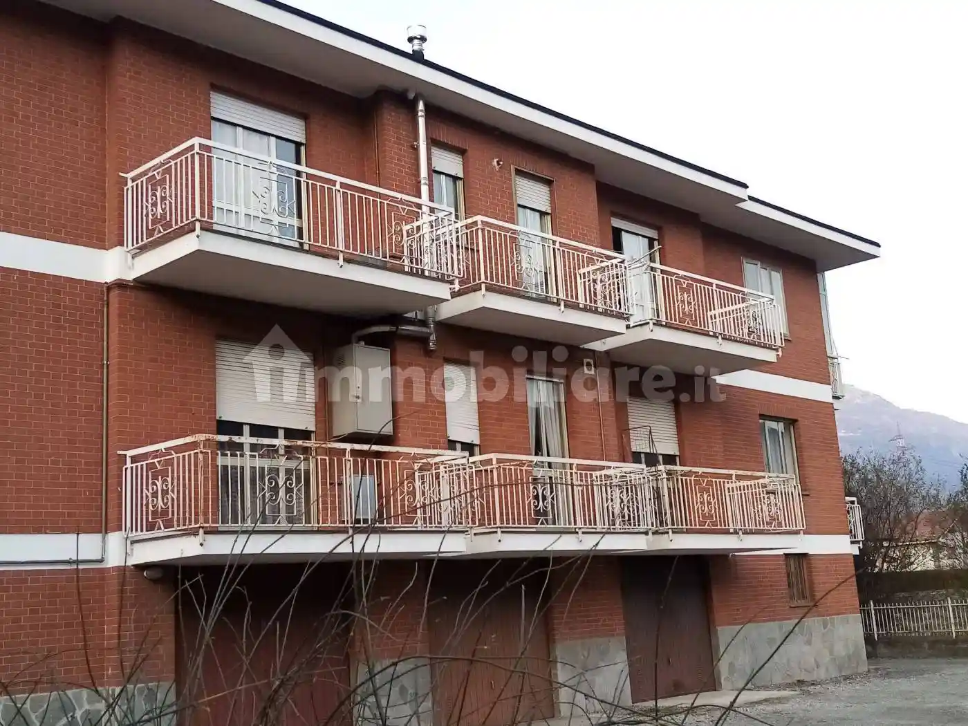 Palazzo - Edificio in vendita a Vaie