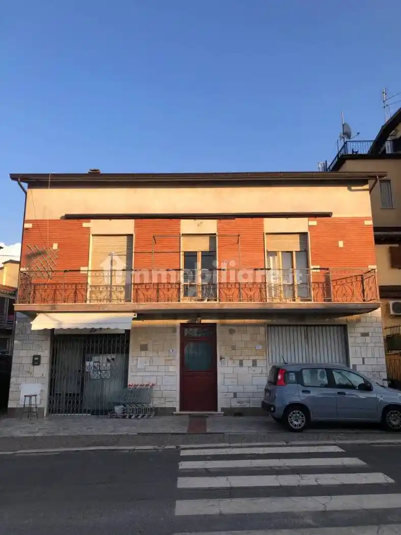 Casa indipendente in vendita a Montelibretti