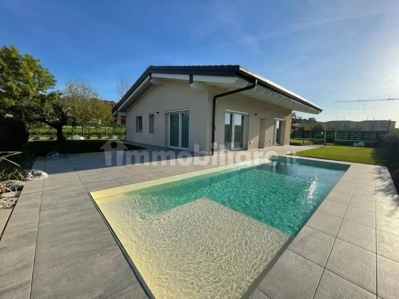 Villa in vendita a Puegnago sul Garda