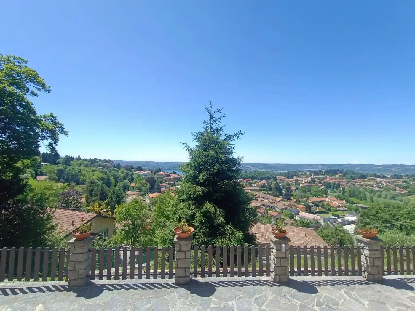 Villa unifamiliare via del Conte, Corneno Galliano Carella Mariaga, Eupilio - foto 2