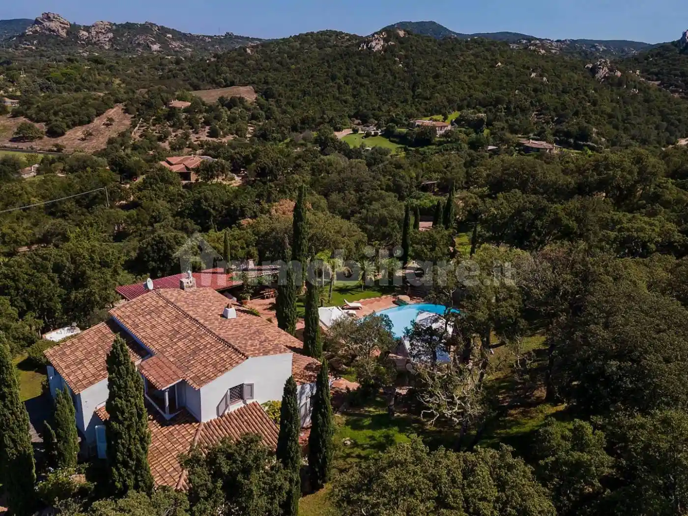 Villa unifamiliare via Stazzu Lu Saraghinu 12/2, San Pantaleo, Olbia - foto 2