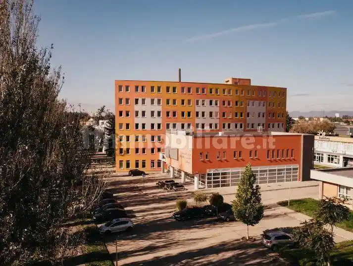 Palazzo - Edificio in vendita a Roma