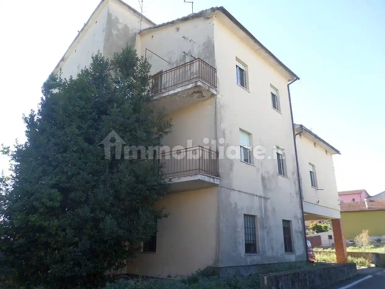 Villa in vendita a Civitella d'Agliano