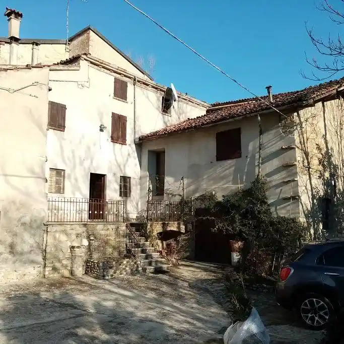 Rustico - Casale in vendita a Travo