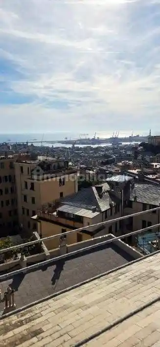 Appartamento in affitto a Genova