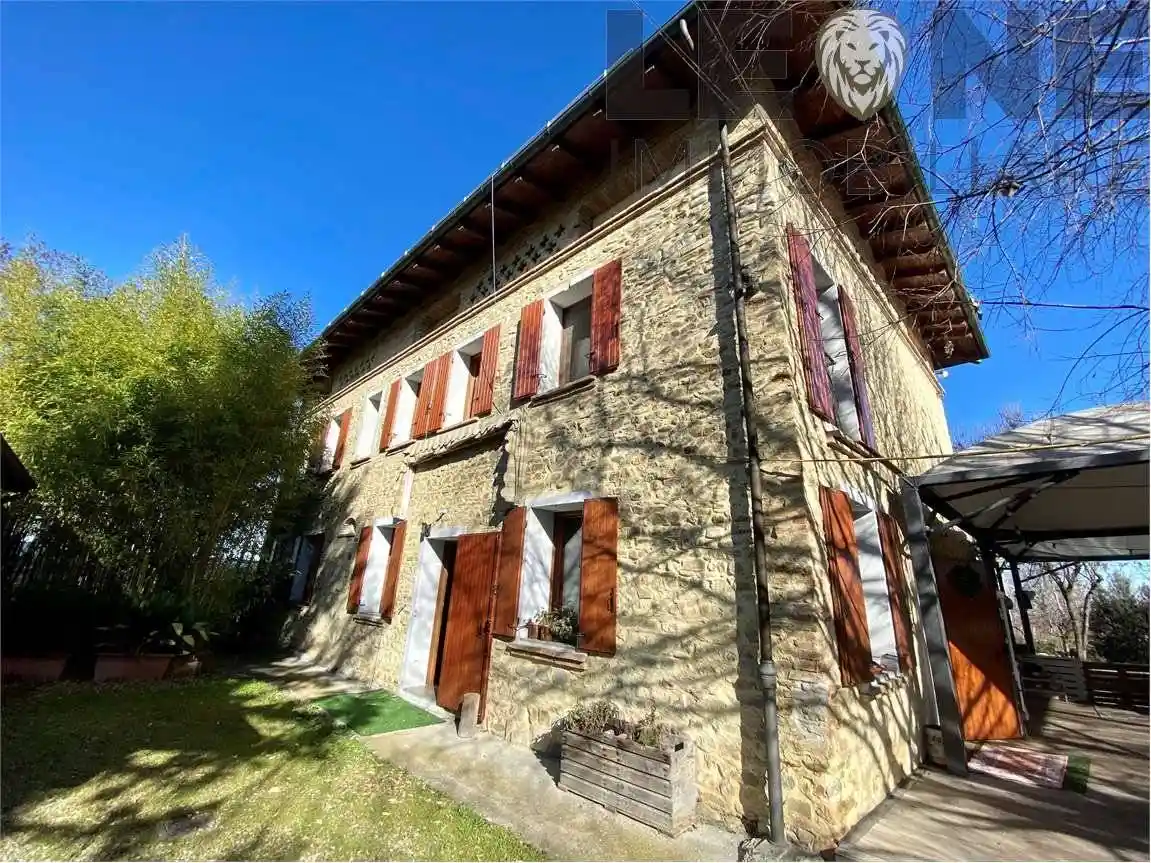 Villa in vendita a Castelvetro di Modena