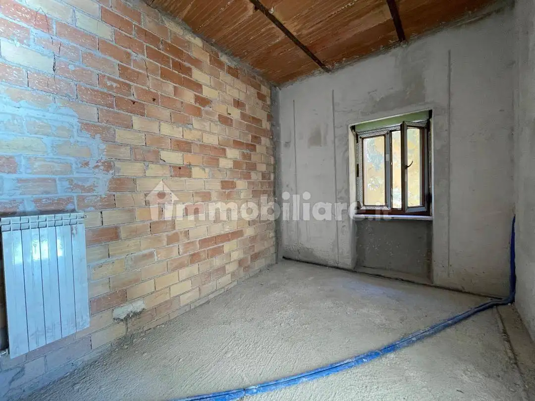 Quadrilocale piazza Palazzo snc, Centro, Barisciano - foto 4