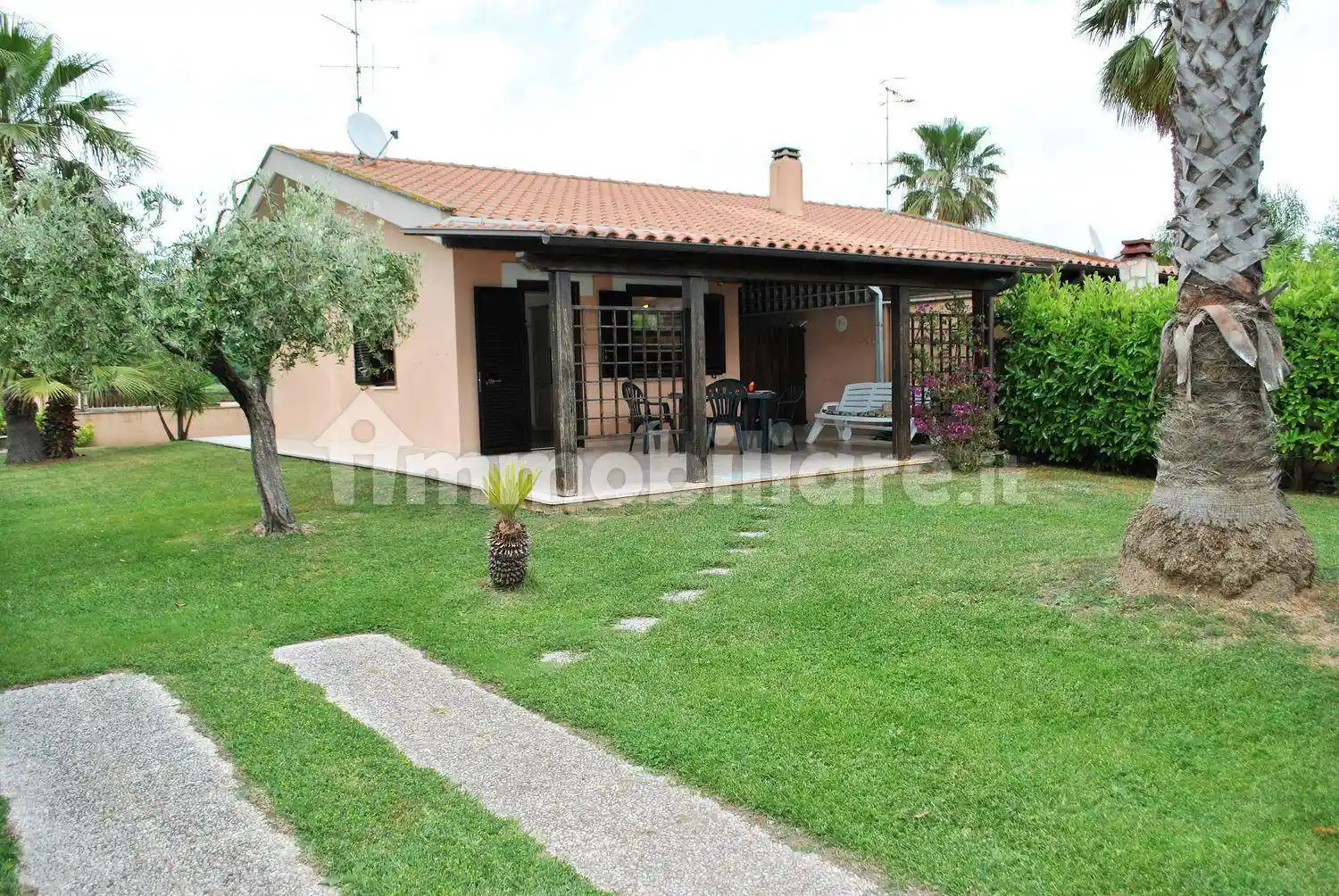 Villa in affitto a Fondi