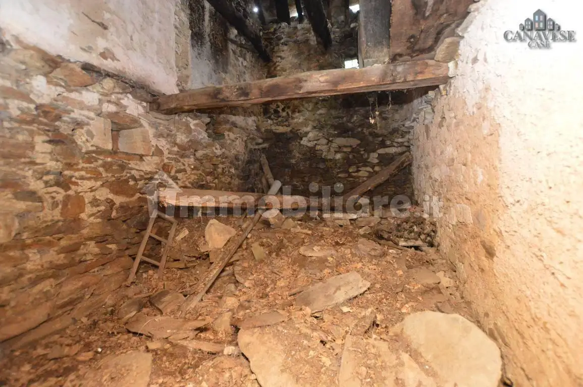 Rustico via Zerbini snc, Centro, Castelnuovo Nigra - foto 4