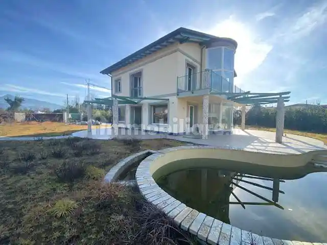 Villa in vendita a Pietrasanta